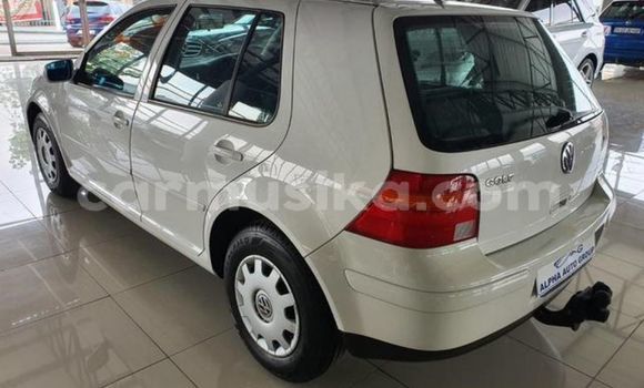 Acheter Occasion Voiture Volkswagen Golf Blanc à Bulawayo, Bulawayo Acheter Occasion Voiture Volkswagen Golf Blanc à Bulawayo, Bulawayo