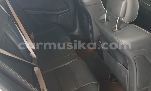 Acheter Occasion Voiture Mercedes‒Benz C-klasse AMG Blanc à Beitbridge, Matabeleland South Acheter Occasion Voiture Mercedes‒Benz C-klasse AMG Blanc à Beitbridge, Matabeleland South