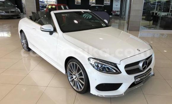 Acheter Occasion Voiture Mercedes‒Benz AMG GLC Coupe Blanc à Beitbridge, Matabeleland South Acheter Occasion Voiture Mercedes‒Benz AMG GLC Coupe Blanc à Beitbridge, Matabeleland South