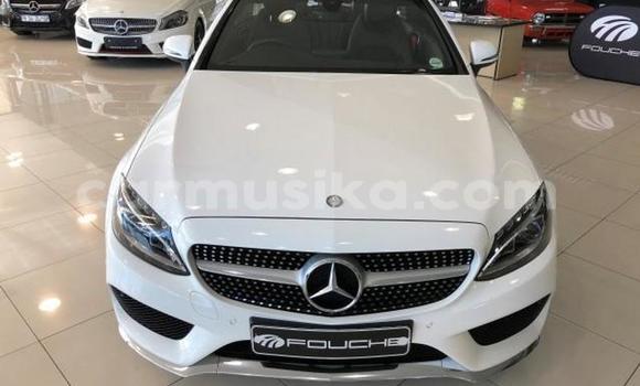 Acheter Occasion Voiture Mercedes‒Benz AMG GLC Coupe Blanc à Beitbridge, Matabeleland South Acheter Occasion Voiture Mercedes‒Benz AMG GLC Coupe Blanc à Beitbridge, Matabeleland South