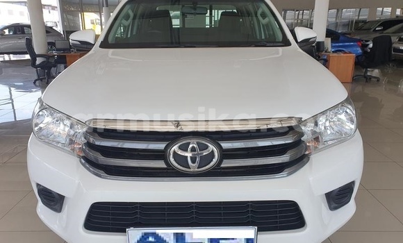 Acheter Occasion Voiture Toyota Hilux Blanc à Bulawayo, Bulawayo Acheter Occasion Voiture Toyota Hilux Blanc à Bulawayo, Bulawayo