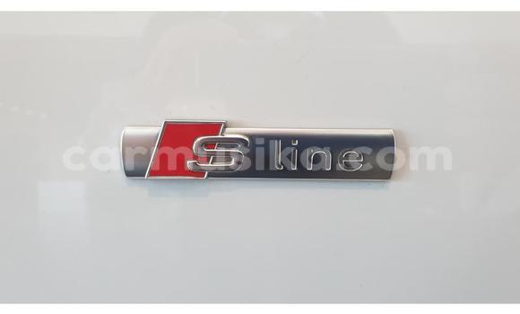 Acheter Occasion Voiture Audi Q7 Blanc à Beitbridge, Matabeleland South Acheter Occasion Voiture Audi Q7 Blanc à Beitbridge, Matabeleland South