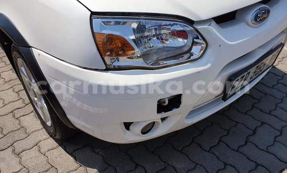 Tenga Tsaru Ford B-MAX Chena Mota in Beitbridge in Matabeleland South Tenga Tsaru Ford B-MAX Chena Mota in Beitbridge in Matabeleland South