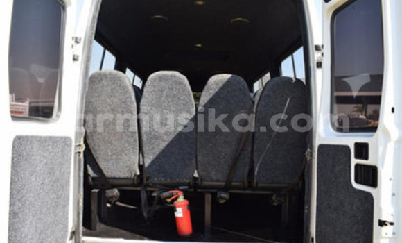 Buy Used IVECO Massif White Car in Beitbridge in Matabeleland South Buy Used IVECO Massif White Car in Beitbridge in Matabeleland South