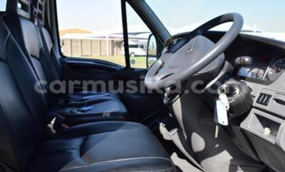 Buy Used IVECO Massif White Car in Beitbridge in Matabeleland South Buy Used IVECO Massif White Car in Beitbridge in Matabeleland South
