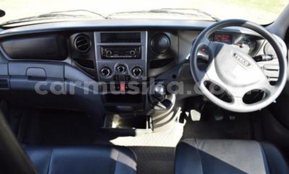 Buy Used IVECO Massif White Car in Beitbridge in Matabeleland South Buy Used IVECO Massif White Car in Beitbridge in Matabeleland South