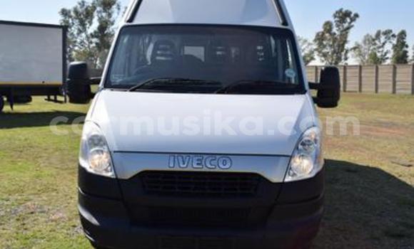 Buy Used IVECO Massif White Car in Beitbridge in Matabeleland South Buy Used IVECO Massif White Car in Beitbridge in Matabeleland South