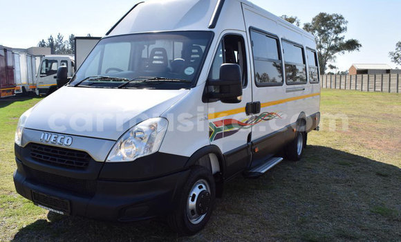 Buy Used IVECO Massif White Car in Beitbridge in Matabeleland South Buy Used IVECO Massif White Car in Beitbridge in Matabeleland South