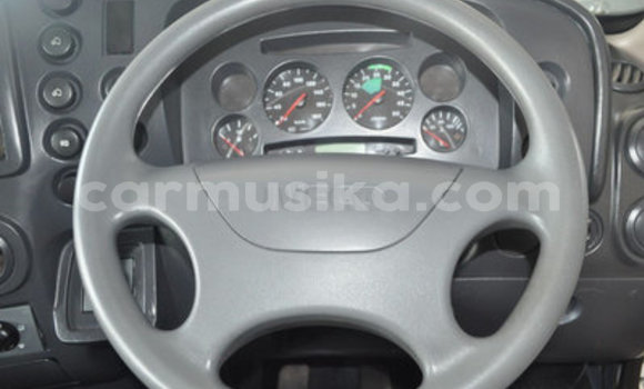 Buy Used IVECO Massif White Car in Beitbridge in Matabeleland South Buy Used IVECO Massif White Car in Beitbridge in Matabeleland South