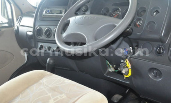 Buy Used IVECO Massif White Car in Beitbridge in Matabeleland South Buy Used IVECO Massif White Car in Beitbridge in Matabeleland South