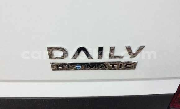 Acheter Occasion Voiture IVECO Massif Blanc à Beitbridge, Matabeleland South Acheter Occasion Voiture IVECO Massif Blanc à Beitbridge, Matabeleland South