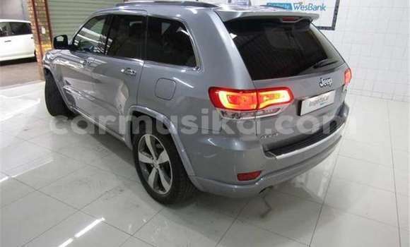 Nunua Ilio tumika Jeep Cherokee Fedha Gari ndani ya Beitbridge nchini Matabeleland Kusini Nunua Ilio tumika Jeep Cherokee Fedha Gari ndani ya Beitbridge nchini Matabeleland Kusini