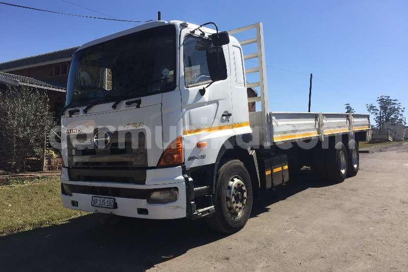 Big with watermark hino 300 matabeleland south beitbridge 9859