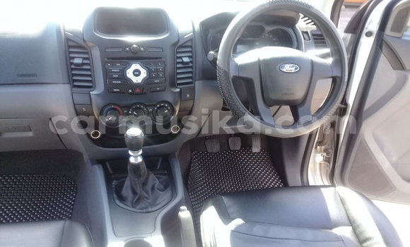 Acheter Occasion Voiture Ford Ranger Gris à Beitbridge, Matabeleland South Acheter Occasion Voiture Ford Ranger Gris à Beitbridge, Matabeleland South