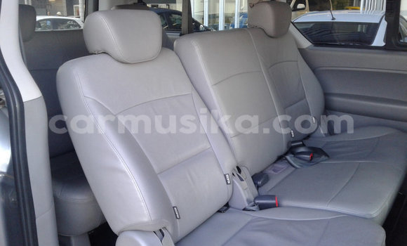 Tenga Tsaru Hyundai H1 Sirivha Mota in Beitbridge in Matabeleland South Tenga Tsaru Hyundai H1 Sirivha Mota in Beitbridge in Matabeleland South