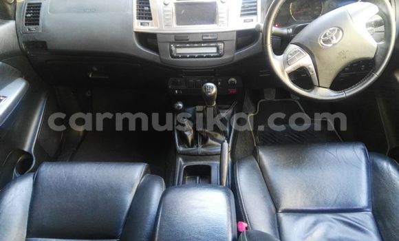 Acheter Occasion Voiture Toyota Hilux Blanc à Beitbridge, Matabeleland South Acheter Occasion Voiture Toyota Hilux Blanc à Beitbridge, Matabeleland South