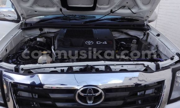 Acheter Occasion Voiture Toyota Hilux Blanc à Beitbridge, Matabeleland South Acheter Occasion Voiture Toyota Hilux Blanc à Beitbridge, Matabeleland South