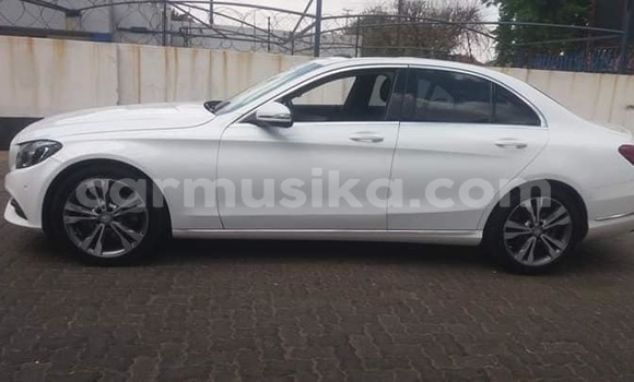 Buy Used Mercedes‒Benz 200 White Car in Beitbridge in Matabeleland South Buy Used Mercedes‒Benz 200 White Car in Beitbridge in Matabeleland South