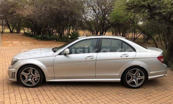 Buy Used Mercedes‒Benz 230 White Car in Beitbridge in Matabeleland South Buy Used Mercedes‒Benz 230 White Car in Beitbridge in Matabeleland South