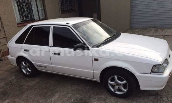 Buy Used Mazda 323 White Car in Bulawayo in Bulawayo Buy Used Mazda 323 White Car in Bulawayo in Bulawayo