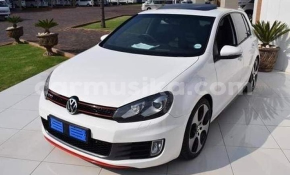 Acheter Occasion Voiture Volkswagen Golf GTI Blanc à Beitbridge, Matabeleland South Acheter Occasion Voiture Volkswagen Golf GTI Blanc à Beitbridge, Matabeleland South