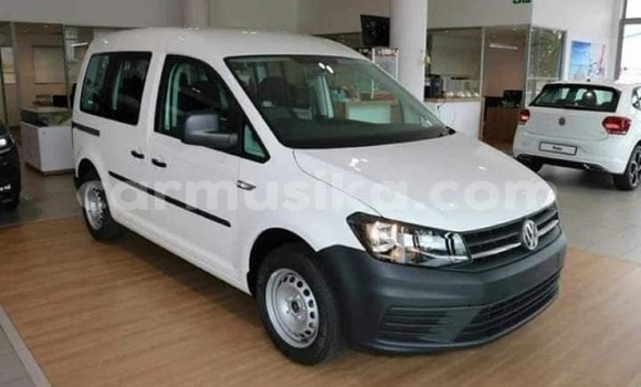 Buy Used Volkswagen Caddy White Car in Beitbridge in Matabeleland South Buy Used Volkswagen Caddy White Car in Beitbridge in Matabeleland South