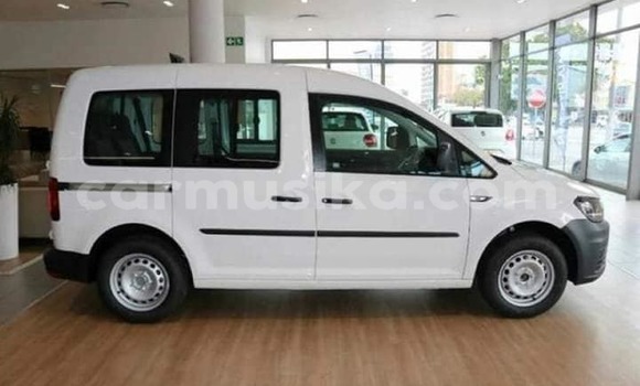 Buy Used Volkswagen Caddy White Car in Beitbridge in Matabeleland South Buy Used Volkswagen Caddy White Car in Beitbridge in Matabeleland South