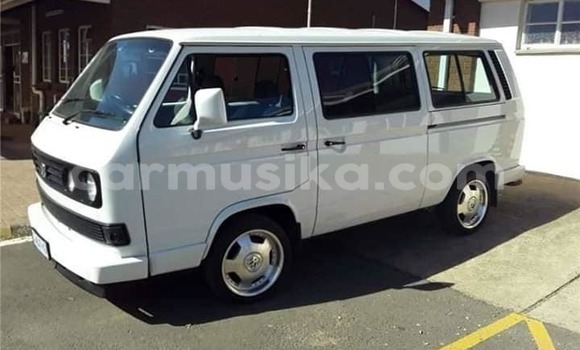Buy Used Volkswagen Type 1 White Car in Beitbridge in Matabeleland South Buy Used Volkswagen Type 1 White Car in Beitbridge in Matabeleland South