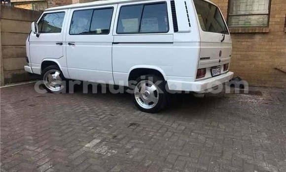 Buy Used Volkswagen Type 1 White Car in Beitbridge in Matabeleland South Buy Used Volkswagen Type 1 White Car in Beitbridge in Matabeleland South