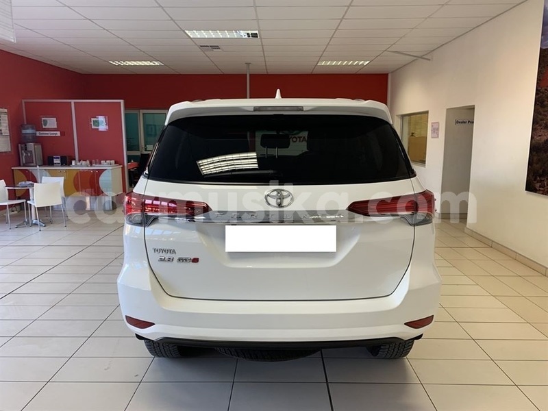 Big with watermark toyota fortuner matabeleland south beitbridge 9904