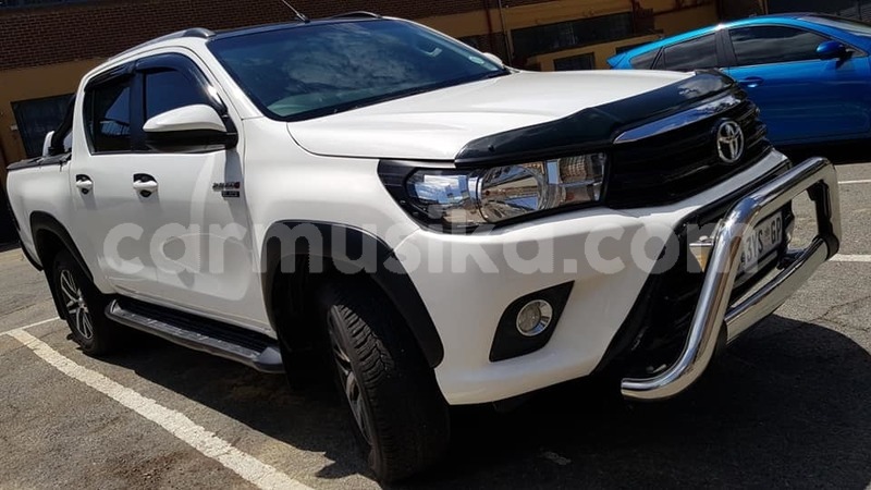 Big with watermark toyota hilux matabeleland south beitbridge 9905