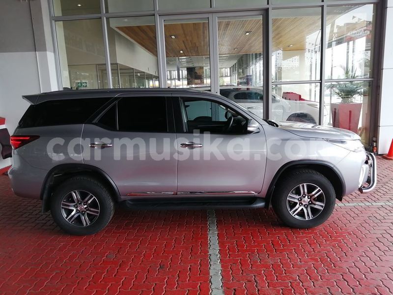 Big with watermark toyota fortuner matabeleland south beitbridge 9908