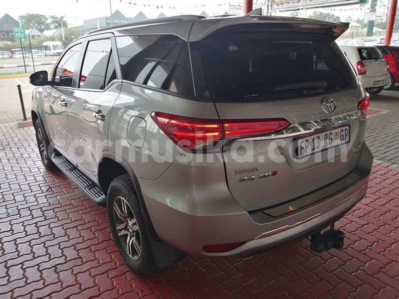 Big with watermark toyota fortuner matabeleland south beitbridge 9908