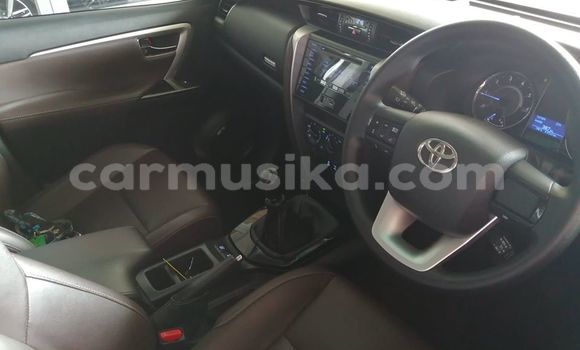 Tenga Tsaru Toyota Fortuner Zvimwe Mota in Beitbridge in Matabeleland South Tenga Tsaru Toyota Fortuner Zvimwe Mota in Beitbridge in Matabeleland South