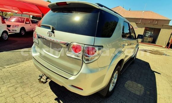 Tenga Tsaru Toyota Fortuner Sirivha Mota in Beitbridge in Matabeleland South Tenga Tsaru Toyota Fortuner Sirivha Mota in Beitbridge in Matabeleland South