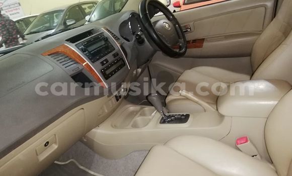 Tenga Tsaru Toyota Fortuner Chena Mota in Bulawayo in Bulawayo Tenga Tsaru Toyota Fortuner Chena Mota in Bulawayo in Bulawayo