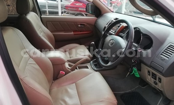 Buy Used Toyota Fortuner White Car in Beitbridge in Matabeleland South Buy Used Toyota Fortuner White Car in Beitbridge in Matabeleland South