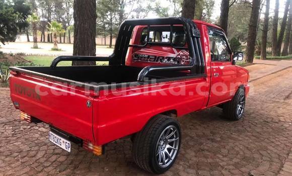 Tenga Tsaru Toyota Venza Tsvuku Mota in Gweru in Midlands Tenga Tsaru Toyota Venza Tsvuku Mota in Gweru in Midlands