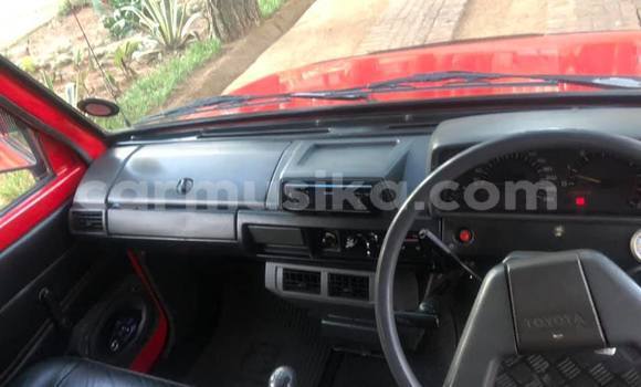 Tenga Tsaru Toyota Venza Tsvuku Mota in Gweru in Midlands Tenga Tsaru Toyota Venza Tsvuku Mota in Gweru in Midlands