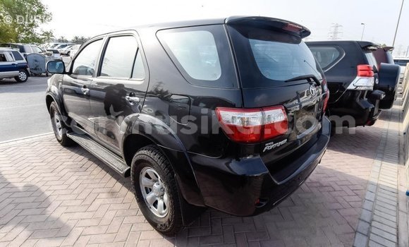 Tenga Imported Toyota Fortuner Nhema Mota in Import - Dubai in Harare Tenga Imported Toyota Fortuner Nhema Mota in Import - Dubai in Harare