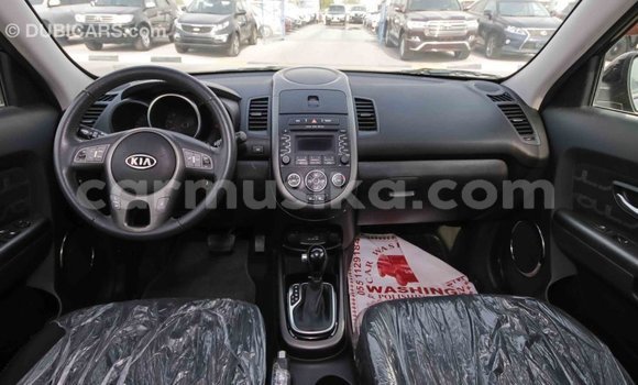 Acheter Import Voiture Kia Soul Noir à Import - Dubai, Harare Acheter Import Voiture Kia Soul Noir à Import - Dubai, Harare
