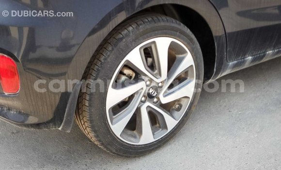Acheter Import Voiture Kia Rio Noir à Import - Dubai, Harare Acheter Import Voiture Kia Rio Noir à Import - Dubai, Harare