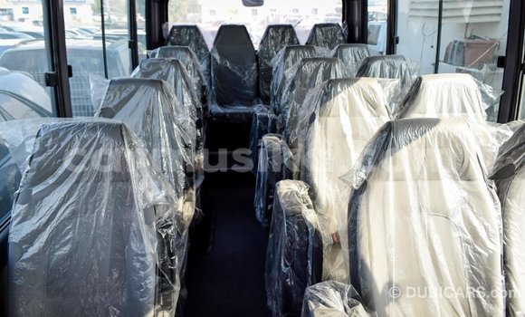 Acheter Import Voiture Hyundai Accent Beige à Import - Dubai, Harare Acheter Import Voiture Hyundai Accent Beige à Import - Dubai, Harare