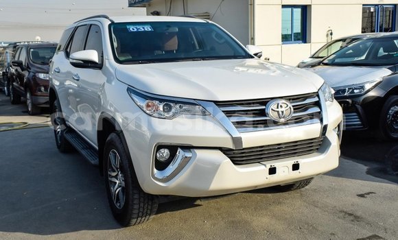 Tenga Imported Toyota Fortuner Chena Mota in Import - Dubai in Harare Tenga Imported Toyota Fortuner Chena Mota in Import - Dubai in Harare