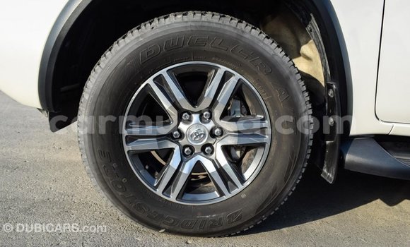 Tenga Imported Toyota Fortuner Chena Mota in Import - Dubai in Harare Tenga Imported Toyota Fortuner Chena Mota in Import - Dubai in Harare