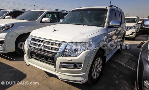 Tenga Imported Mitsubishi Pajero Chena Mota in Import - Dubai in Harare Tenga Imported Mitsubishi Pajero Chena Mota in Import - Dubai in Harare