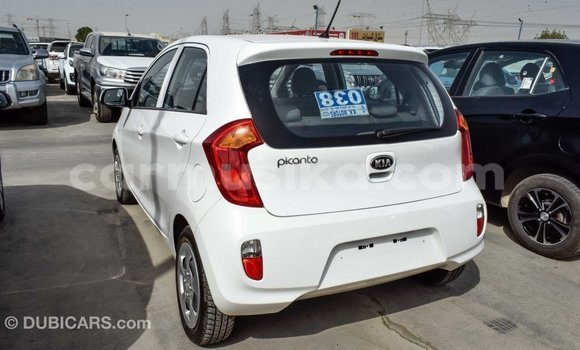 Acheter Import Voiture Kia Picanto Blanc à Import - Dubai, Harare Acheter Import Voiture Kia Picanto Blanc à Import - Dubai, Harare