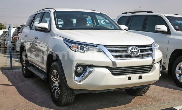 Tenga Imported Toyota Fortuner Chena Mota in Import - Dubai in Harare Tenga Imported Toyota Fortuner Chena Mota in Import - Dubai in Harare