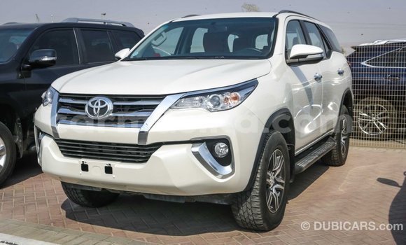 Tenga Imported Toyota Fortuner Chena Mota in Import - Dubai in Harare Tenga Imported Toyota Fortuner Chena Mota in Import - Dubai in Harare