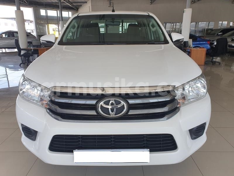 Big with watermark toyota hilux matabeleland south beitbridge 9960